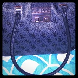 Guess Bags - Guess Purse Guess Bags - Guess Purse